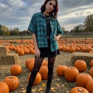 Veg 90s Jackie O! Plaid Cropped Button-Up Women’s Size 7 Surf & Turf of CA